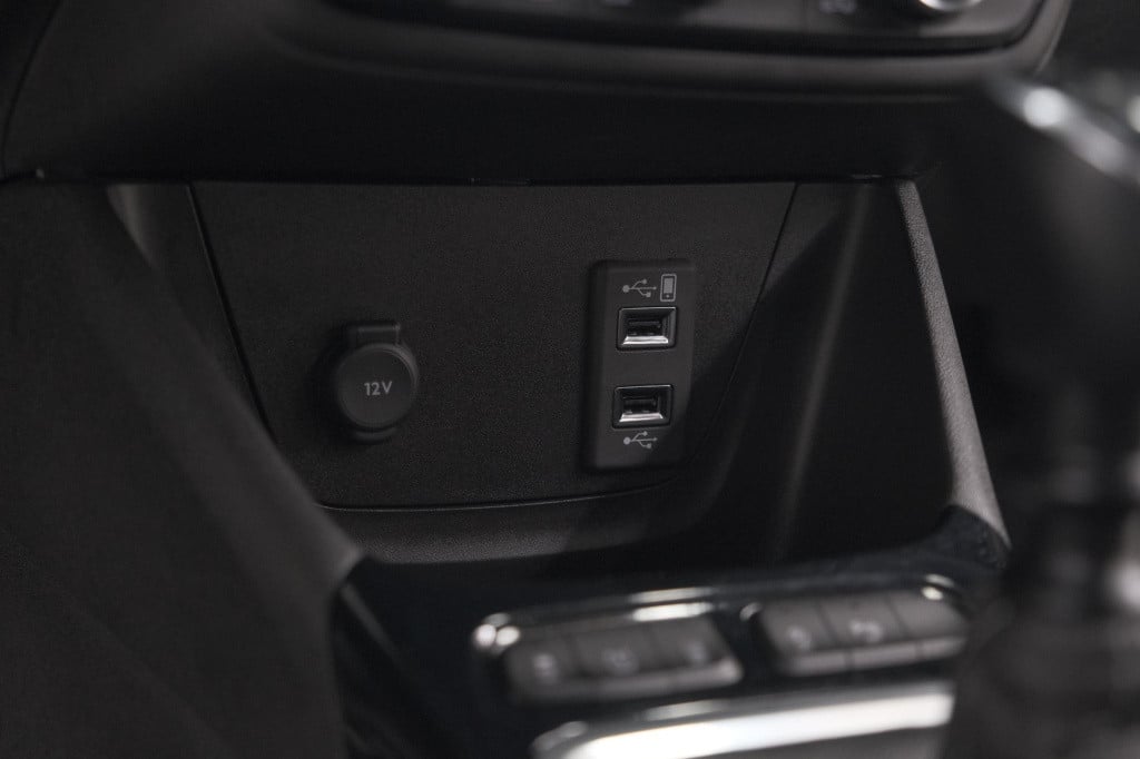Opel Crossland X turbo 110 elegance | camera | navigatie | parkeersensoren 