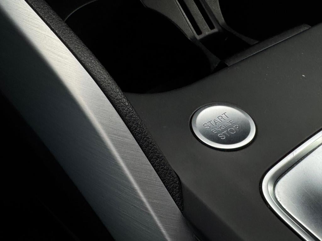 Audi Q2 35 tfsi s-line * virtual cockpit * keyless * matrix led