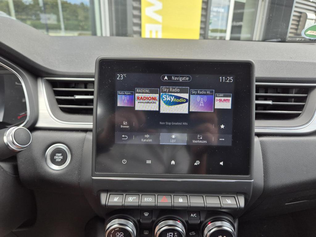 Renault Captur 1.3 tce 130 intens trekhaak, camera, stoel-, stuur- en voorr