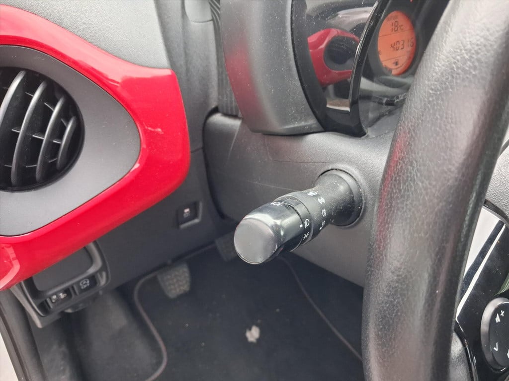 Peugeot 108 1.0 e-vti 68pk 5d envy airco | bluetooth bellen & muziekstreami