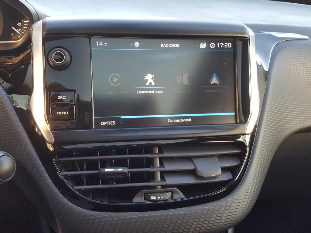 Peugeot 2008 1.2 puretech 110pk allure trekhaak | apple carplay & android a