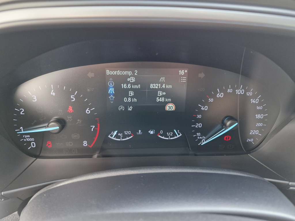 Ford Focus wagon ecoboost 100 pk connected