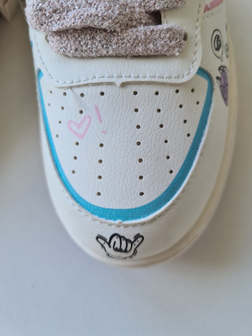 Nieuwe witte veter / rits half hoge sneakers met opdruk Zara  Maat 32