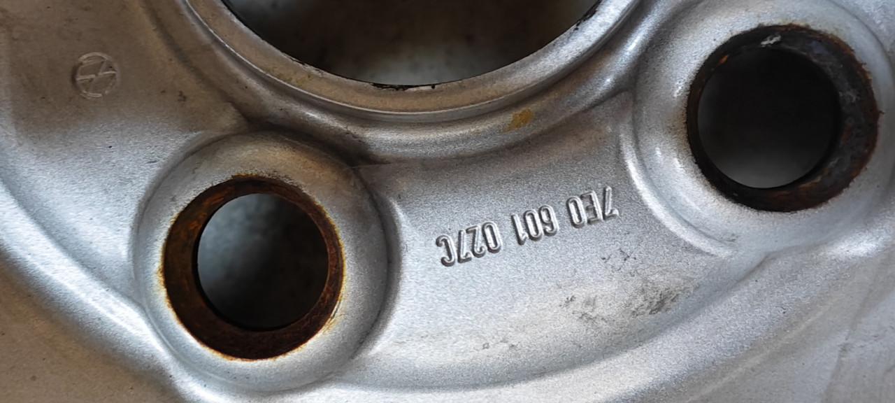 Setje originele Volkswagen T5/T6 stalen velgen