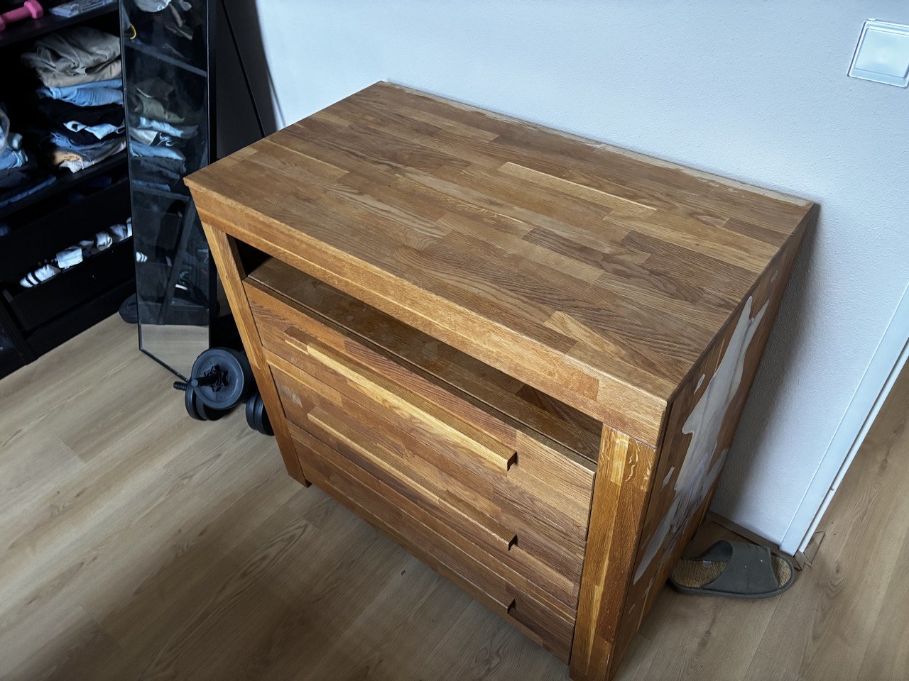 Degelijke houten Babykamer meubelset (ledikant, commode)