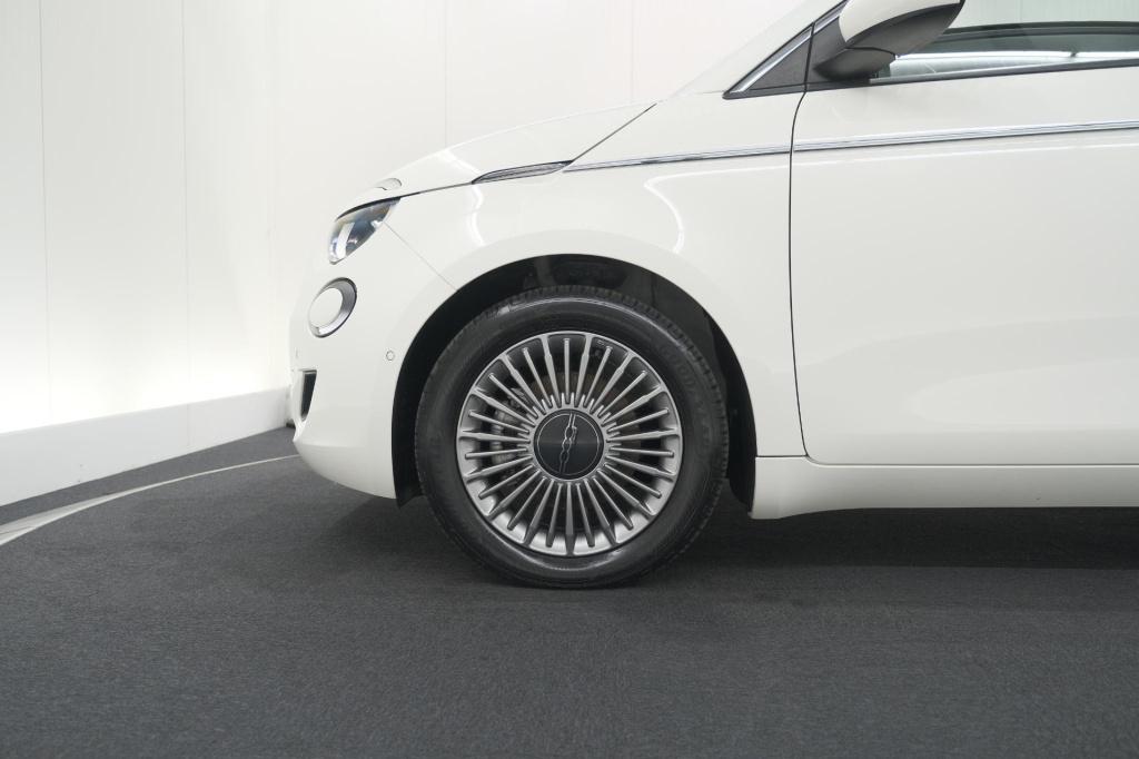 Fiat 500 C icon 42 kwh | soh 96% | convenience pack | camera | dodehoekdete