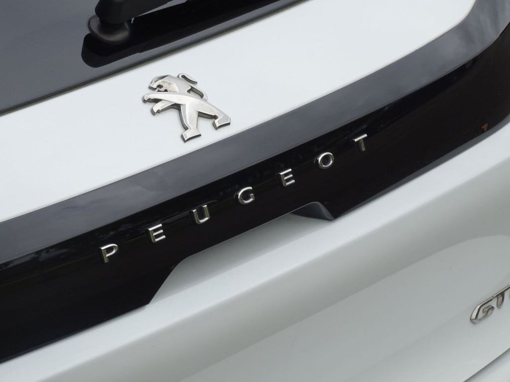 Peugeot 208 1.2 puretech gt-line automaat | pano | stoelverwarming
