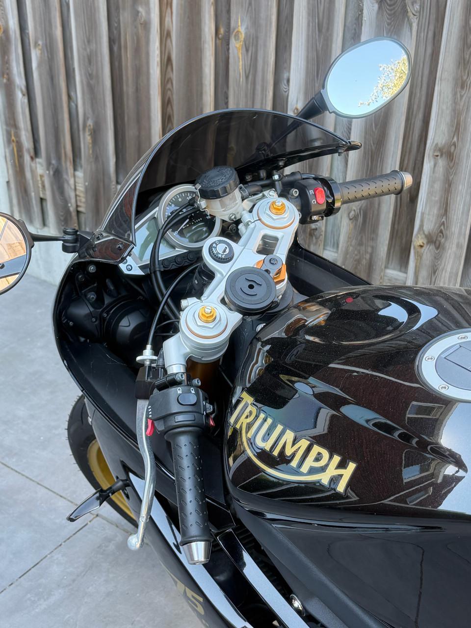 Triumph Triple 675 “Daytona” SE (Special)