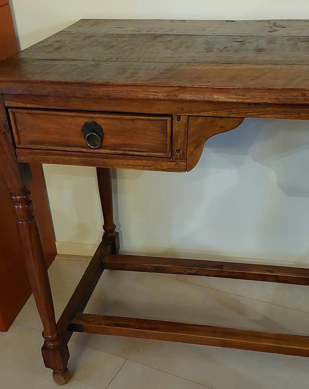 Antiek massief houten bureau of hal-tafel