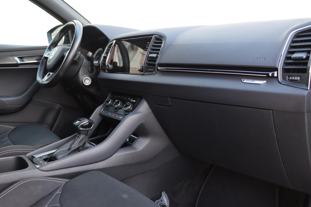 Skoda Karoq 1.5 tsi 150pk dsg sportline business