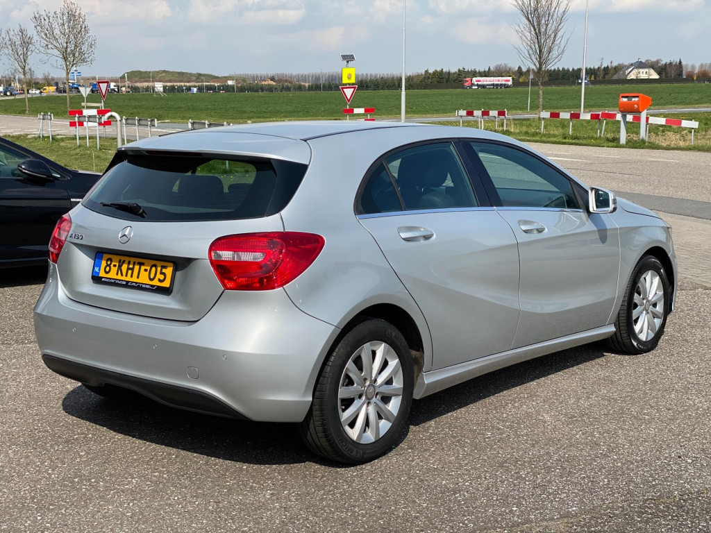 Mercedes-Benz A-Klasse 180 ambition style automaat , afneembare trekhaak