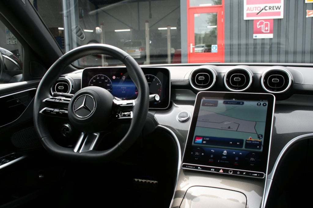 Mercedes-Benz C-Klasse 200 amg line