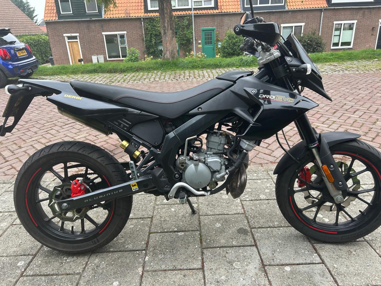 Te koop schakelbrommer 06-53767777