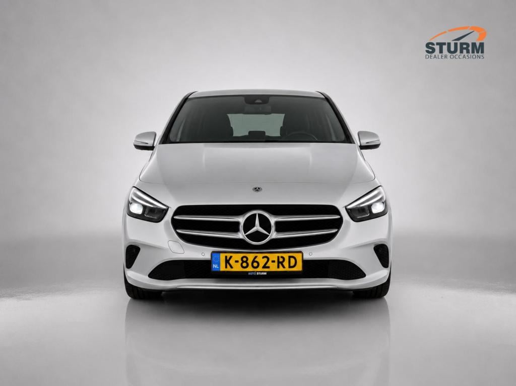 Mercedes-Benz B-Klasse 180 business solution incl. trekhaak afneembaar!