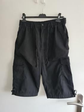 Zwarte korte broek van VT  Maat M