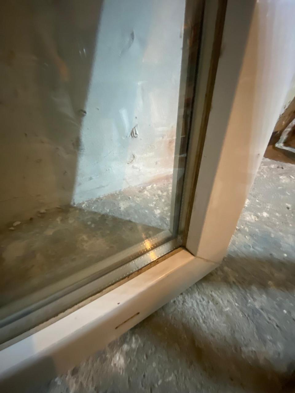 Nieuwe raam 97x65 cm