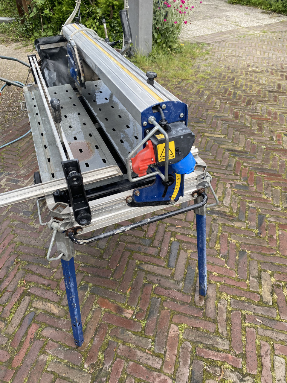 Carat tegelzaag C2090