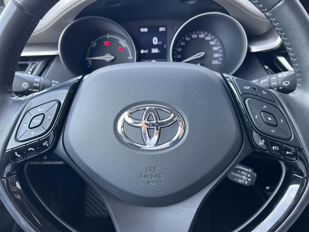 Toyota C-hr 1.8 hybrid executive