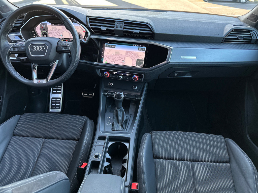 Audi Q3 sportback 45 tfsie s-line | keyless | dode hoek | adapt. cruise | e