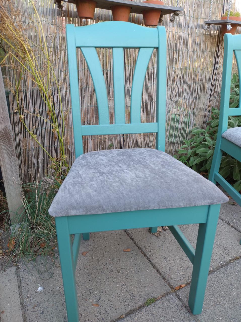 Stoelen, eetkamerstoelen met nieuwe bekleding!