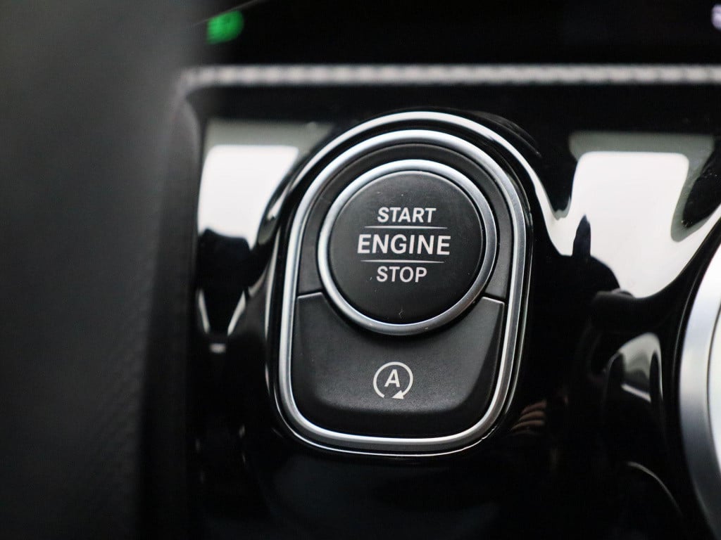Mercedes-Benz Cla shooting brake 180 business solution amg | automaat | nav