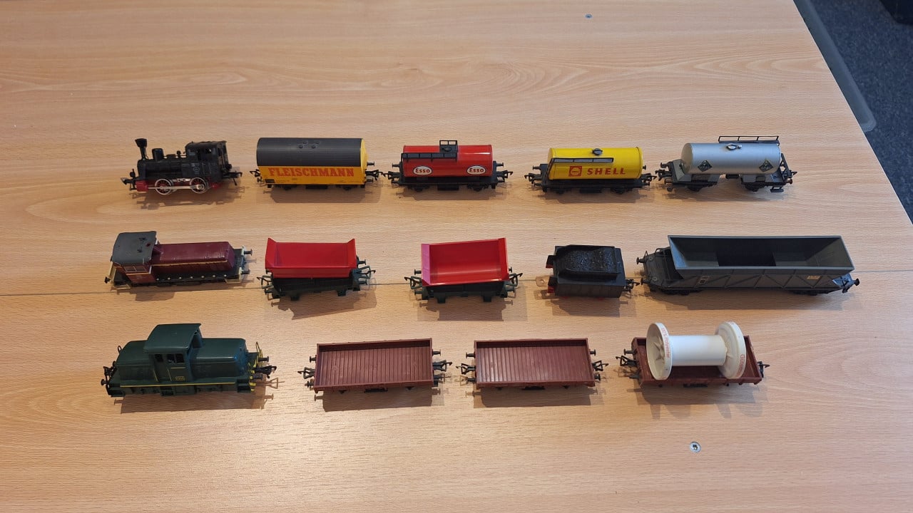 Fleischmann treinen, digitale centrale, rails, scenery