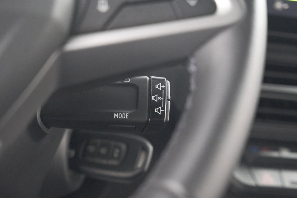 Dacia Duster mild hybrid 130 expression | camera | stoelverwarming | apple 