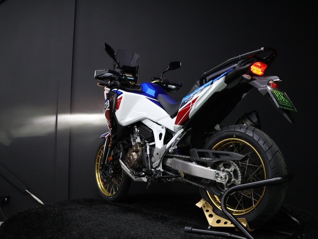 CRF 1100 L AFRICA TWIN ADVENTURE SPORTS