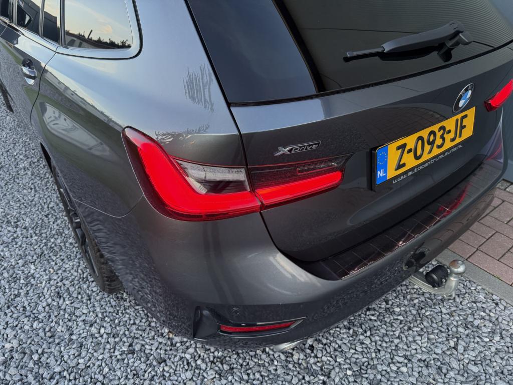 BMW 3-serie touring 330i automaat x-drive high executive