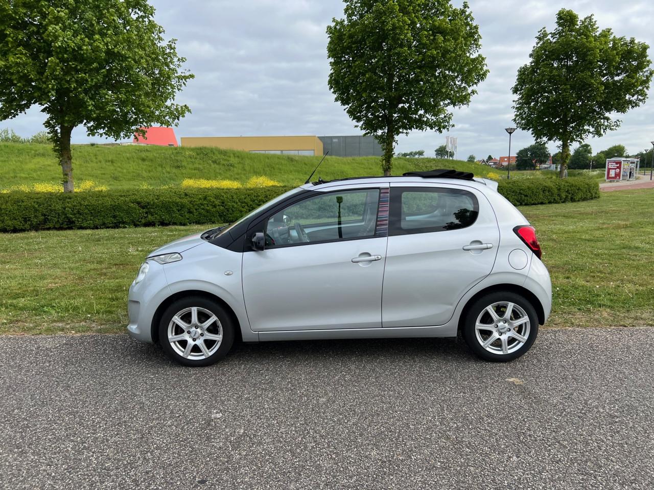 Bijna nieuwe Citroen C1 met open dak uit 2015