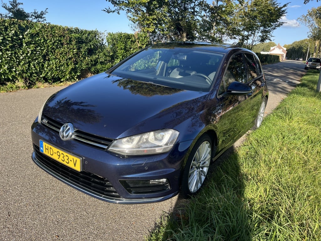 Volkswagen Golf 1.4 tsi act bns ed r-line