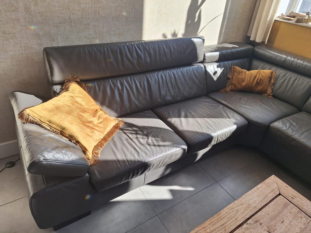 Hoekbank leder 280x280cm antraciet i.z.g.s.