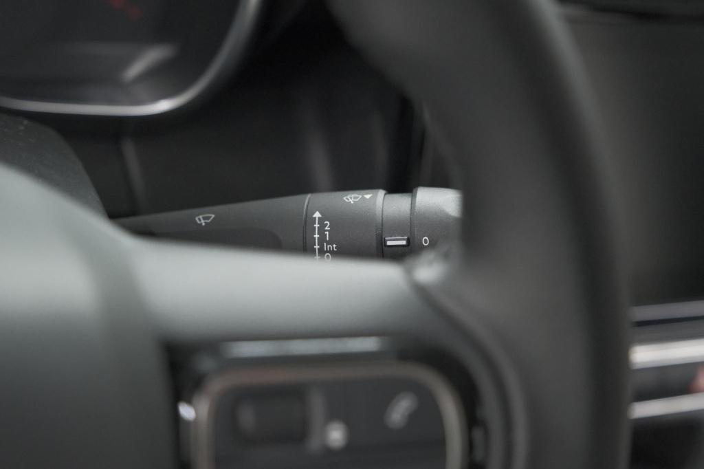 Citroen C3 Aircross puretech 130 eat6 plus | stoelverwarming | parkeersenso
