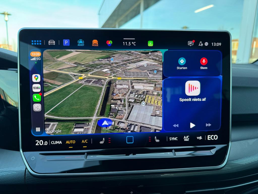 Volkswagen Golf 1.5 ehybrid 50 edition automaat , elektrische voorstoelen, 