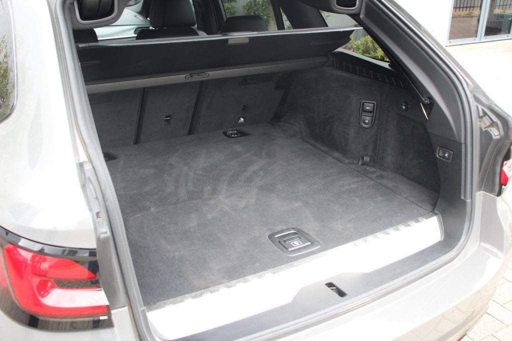 BMW 5 Serie touring 530e m-sport - 292 pk - berninagrau - trekhaak - applec
