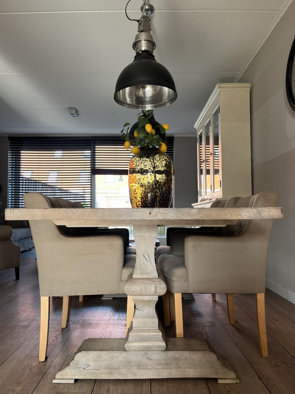 Landelijke eettafel – 220 cm – massief hout