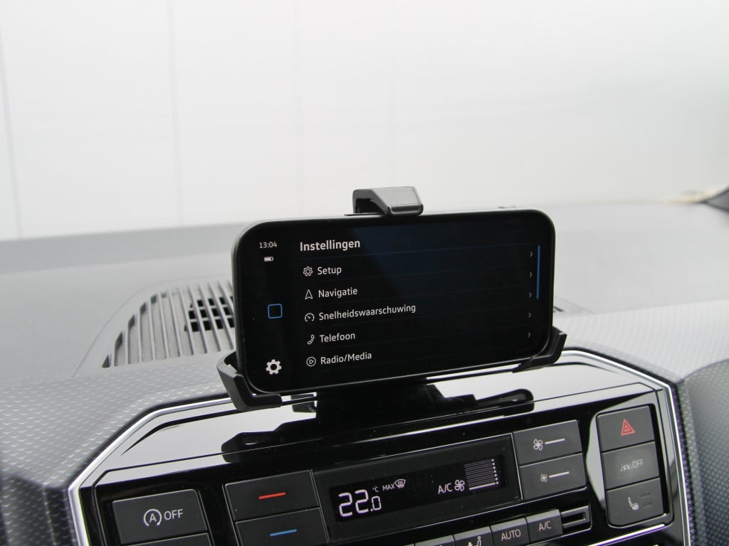 Volkswagen UP! active 5drs. clima | cruise | camera | vol!