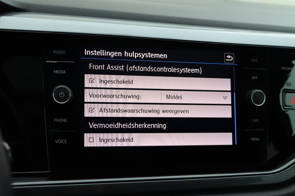 Volkswagen Polo 1.0 tsi highline business r-line advance dsg7