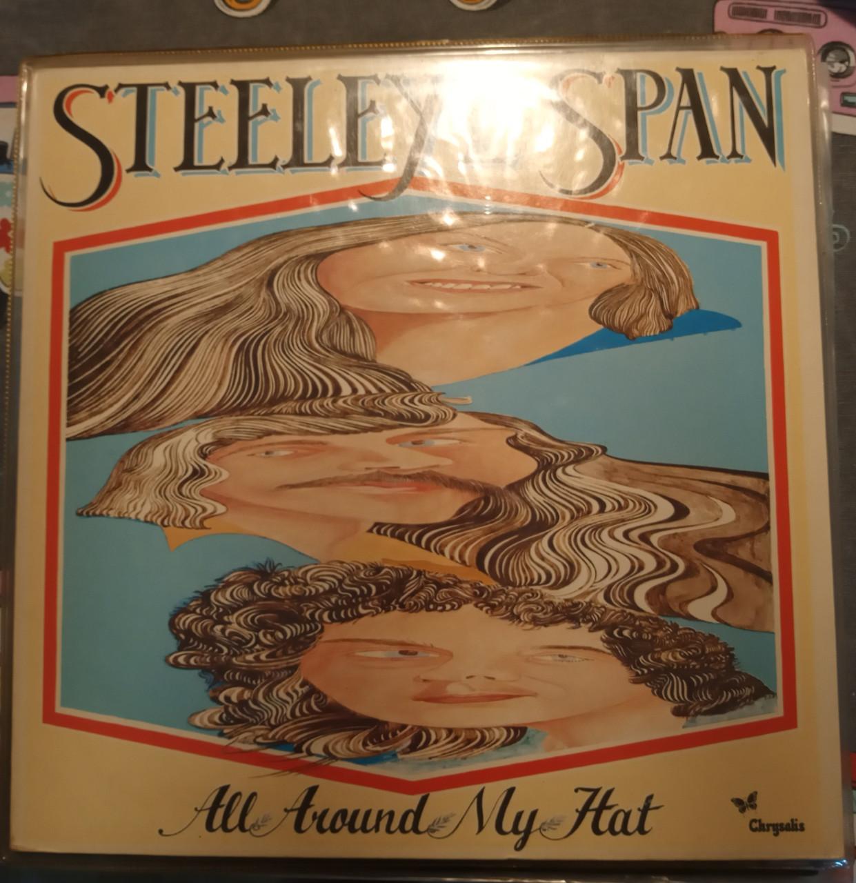 LP. Steeleye Span - All around my hat. Vinyl en hoes prima.