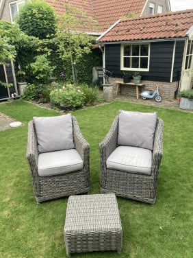 Twee Tuinstoelen