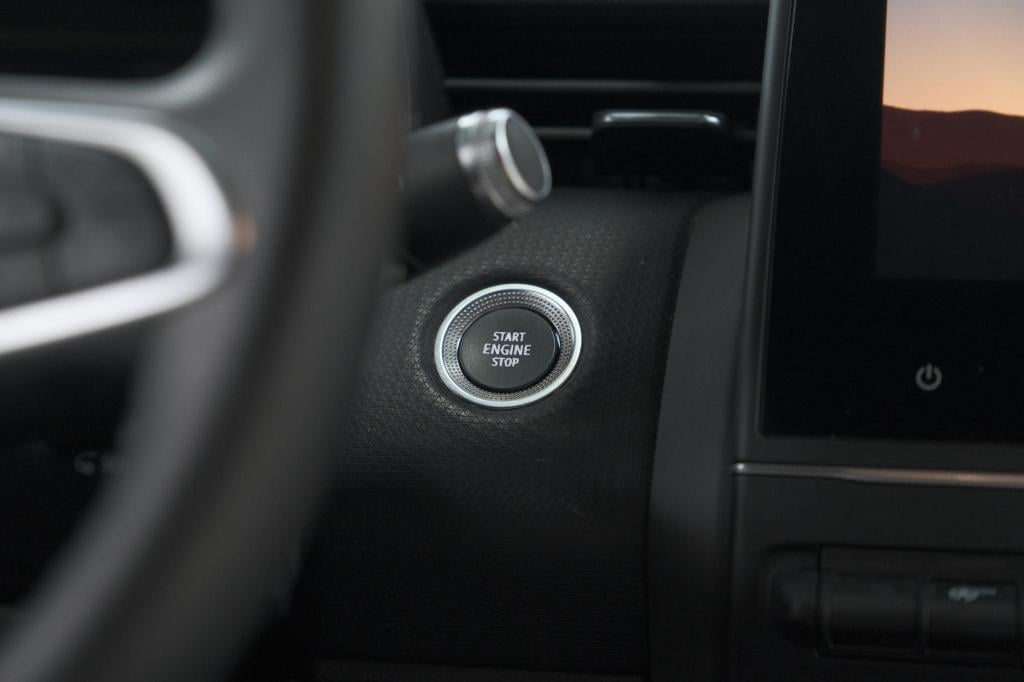 Renault Clio tce 130 edc intens | 360 camera | apple carplay | parkeersenso