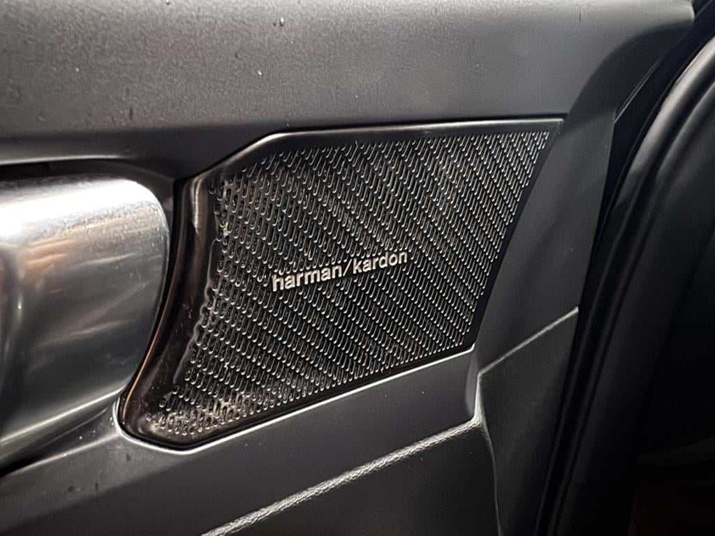 Volvo XC40 1.5 t4 recharge r-design