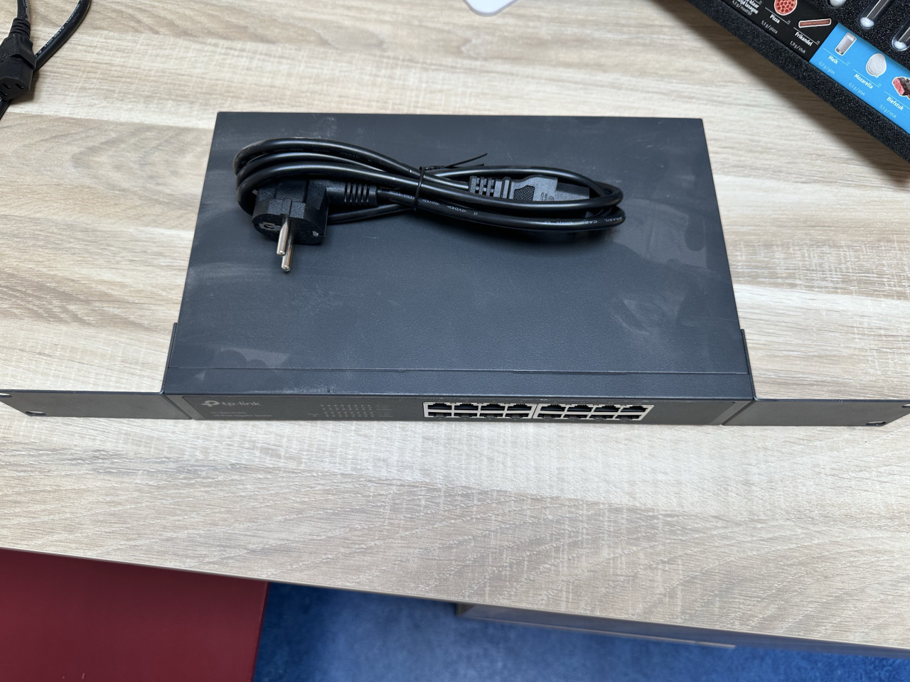 16 poort switch