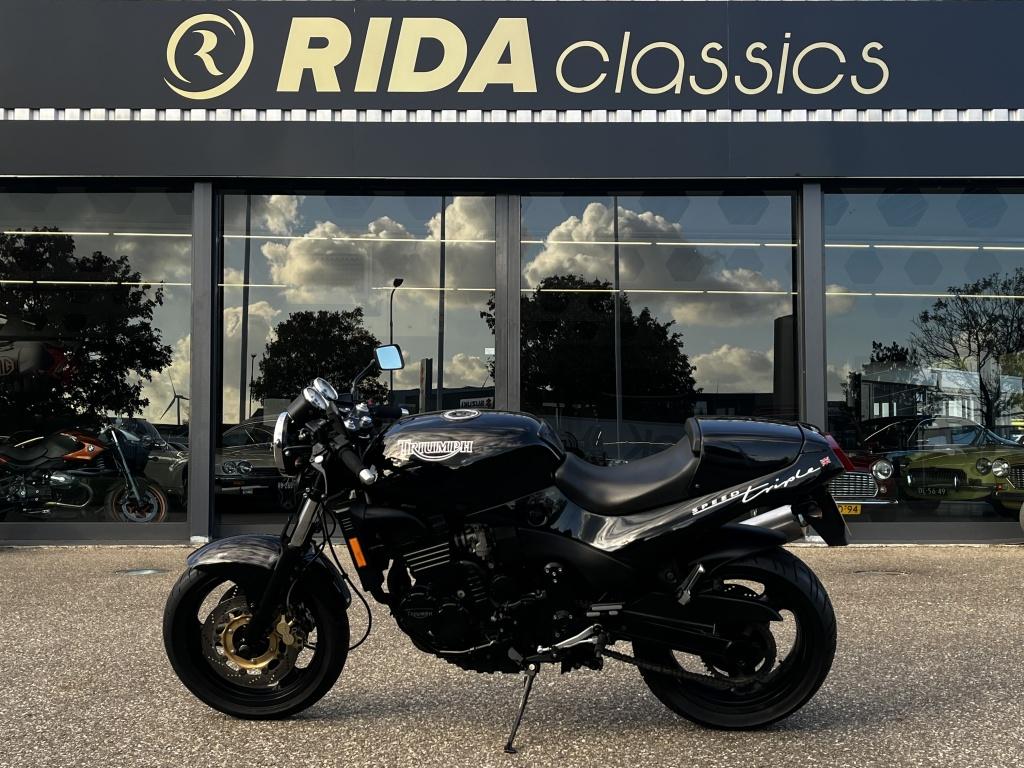 Triumph Speed Triple t300