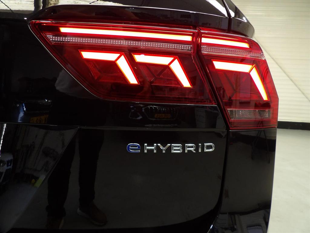 Volkswagen Tiguan 1.4 tsi ehybrid 245pk dsg r-line business+