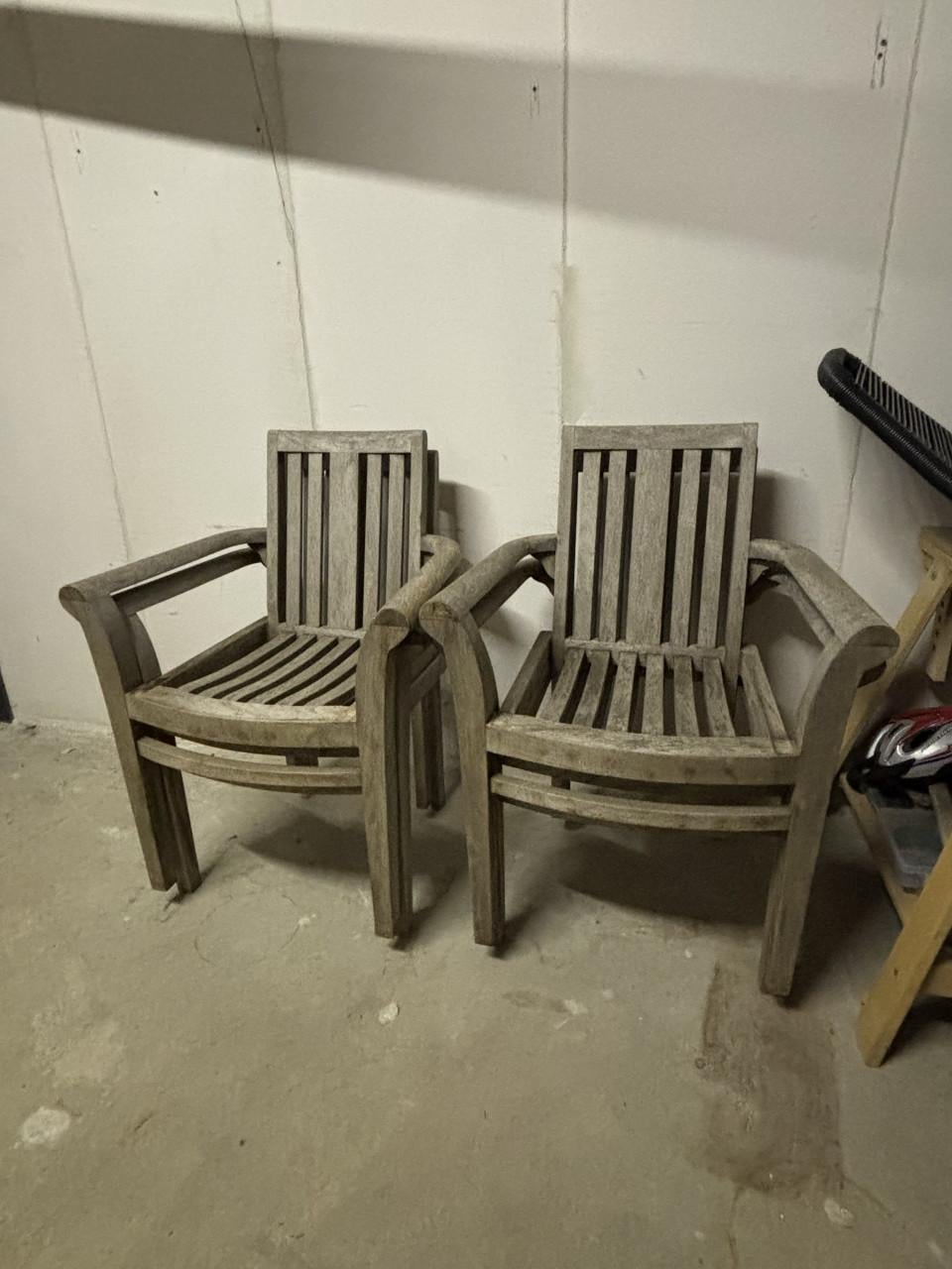 4 teakhouten tuinstoelen
