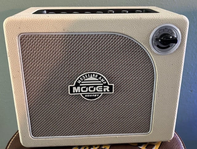 MOOER Hornet versterker