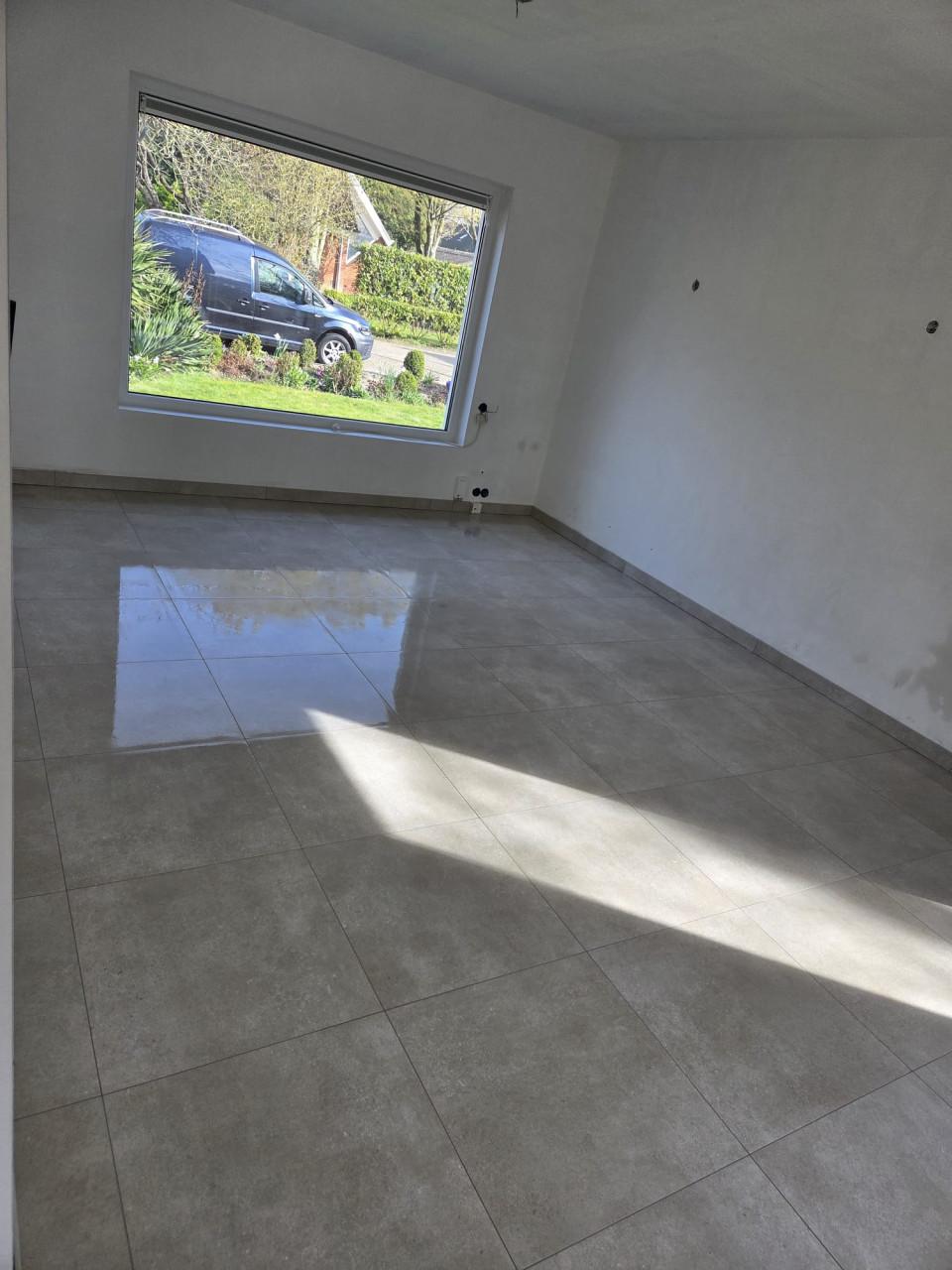 Tegelzetter nodig? Bel/app: 06 21937244 of Mail: jvbtegelzetter@gmail.com