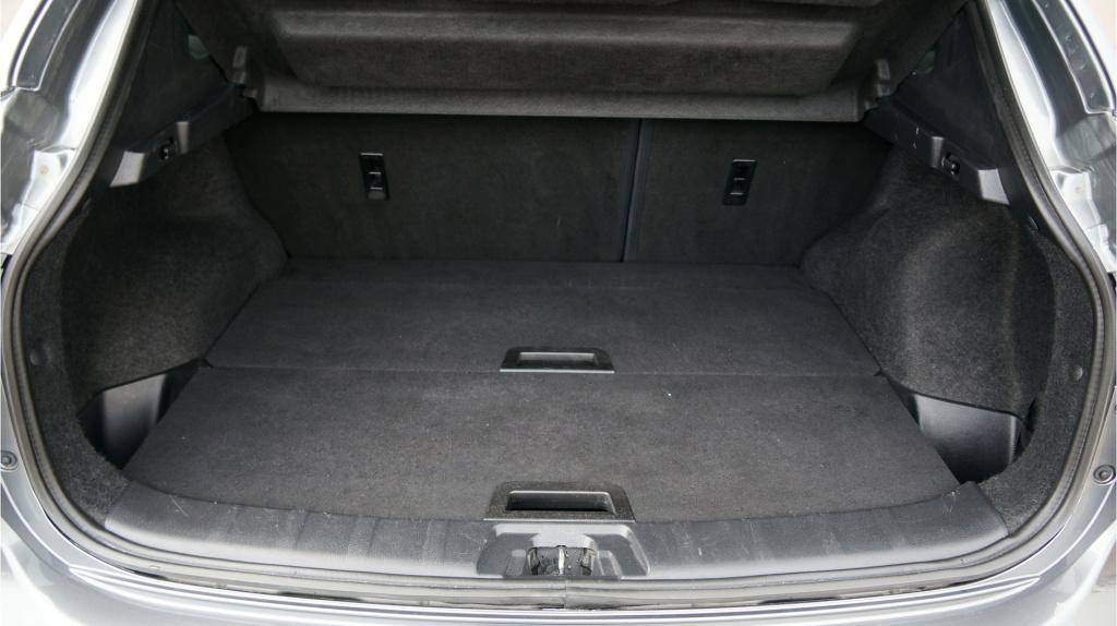 Nissan Qashqai 1.2 n-connecta rijklaar incl garantie