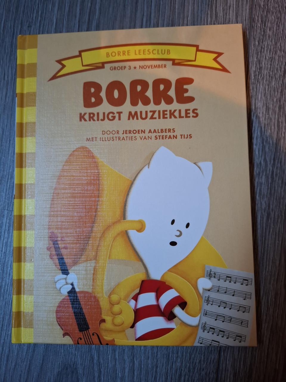Borre boekje, Borre krijgt muziekles